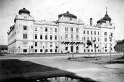 Budova Divízie, záber z roku 1909, reprofoto S. Szabó